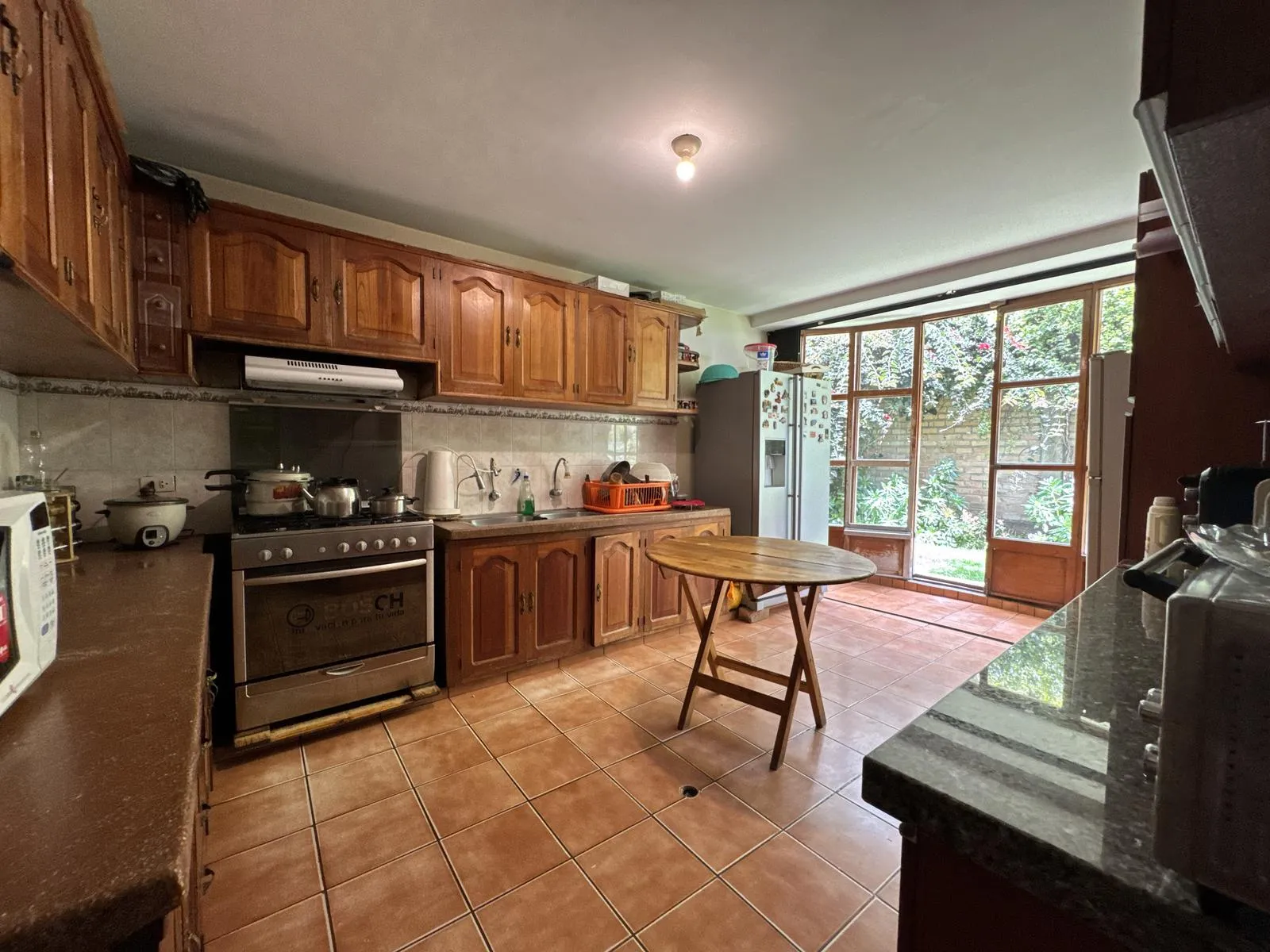 Casa en Venta en Illimani, Cajamarca Amplia casa en venta en Illimani, Cajamarca. Terreno de 1050 m² con jardín, cerca del puente amarillo. ¡Oportunidad única para familias!