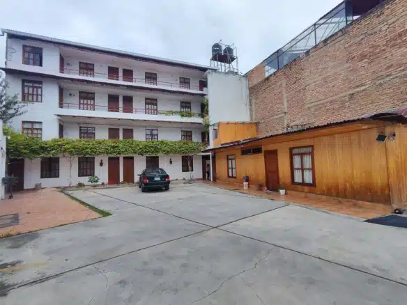 Hotel en venta en pleno centro de Cajamarca (Av. Atahualpa 800). 17 habitaciones y alto flujo turistico. ¡Inversión segura!