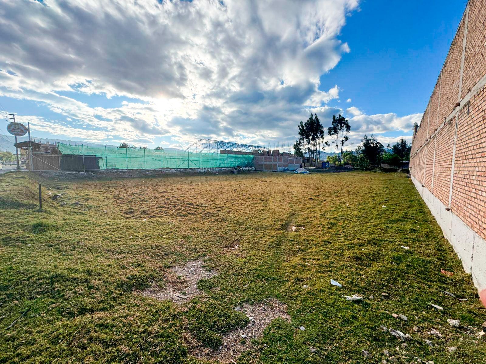 Terreno en Venta en Av. Atahualpa, Cajamarca | 3100 m² ✅ Terreno en venta en Cajamarca perfecto para construir tu casa o negocio. Servicios básicos incluidos ¡Invierte con seguridad!