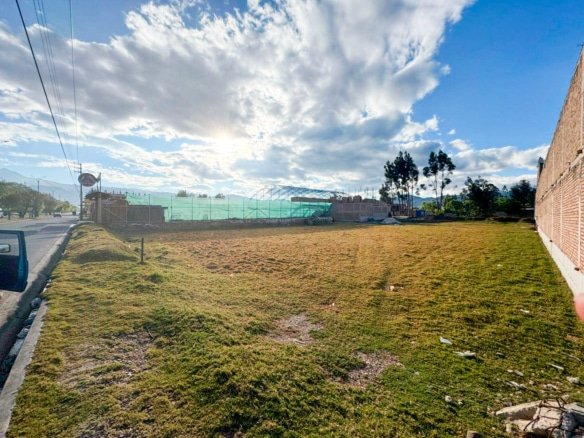 ✅ Terreno en venta en Cajamarca perfecto para construir tu casa o negocio. Servicios básicos incluidos ¡Invierte con seguridad!
