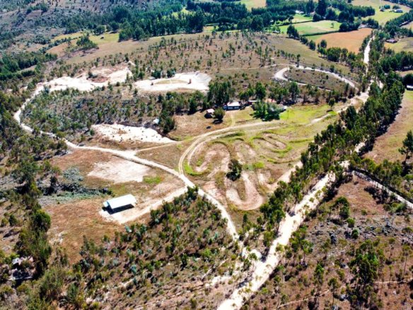 Terreno en venta en Namora, Cajamarca. 134,366 m² con vista panorámica, ideal para ecoturismo, cantera o proyectos industriales. Oportunidad de inversión.