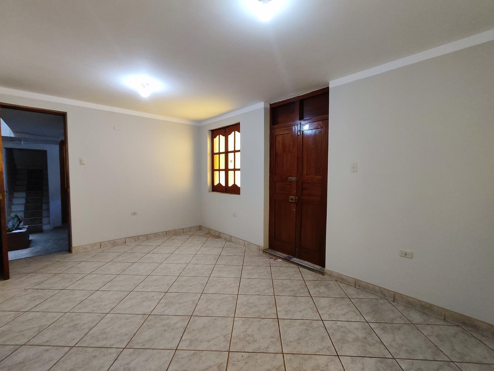 Habitaciones en alquiler en Jr. Guadalupe – Cajamarca Habitaciones en alquiler en Jr. Guadalupe, Cajamarca. 45 m², servicios incluidos y ubicación a 3 min de la Plaza de Armas. ¡Ideal para ti!