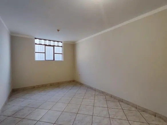 Habitaciones en alquiler en Jr. Guadalupe, Cajamarca. 45 m², servicios incluidos y ubicación a 3 min de la Plaza de Armas. ¡Ideal para ti!