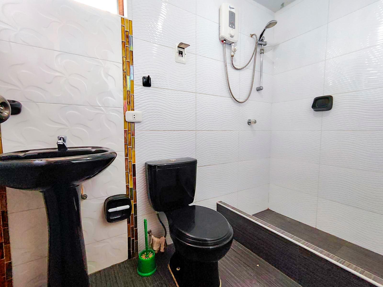 Alquiler de Departamento en Cajamarca Centro | 2 Dormitorios Alquiler de departamento de 2 dormitorios en el centro de Cajamarca. Excelente ubicación, cerca de la Plaza de Armas. ¡Vive cómodo y conectado!